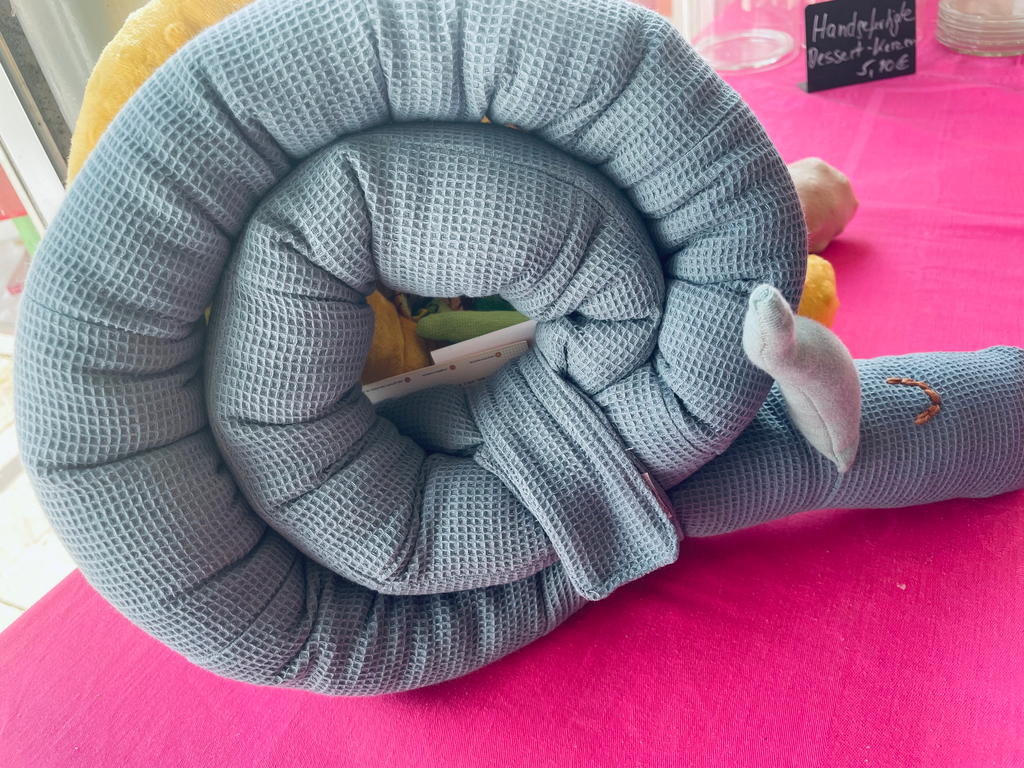 Pucky Schnecke, Bettumrandung (Blaue Pucky Schnecke)